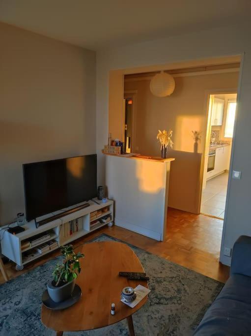 Superbe Appartement Lumineux Avec Vue Imprenable Tours Eksteriør bilde