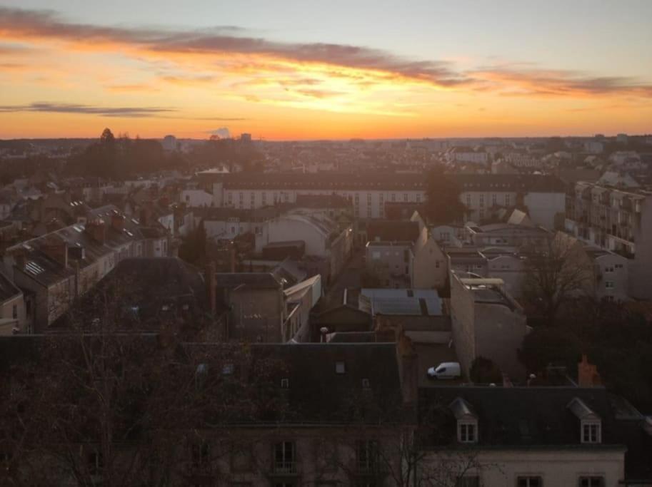 Superbe Appartement Lumineux Avec Vue Imprenable Tours Eksteriør bilde